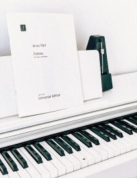 Piano white 
